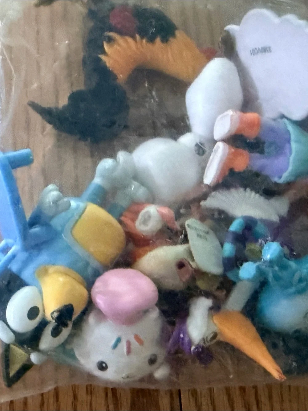 Assorted Kids Toy Figures - Mixed Colors - Picture 3 of 5